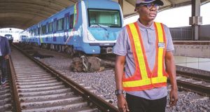 Blue Line Rail: Sensitising Against Electrocution
