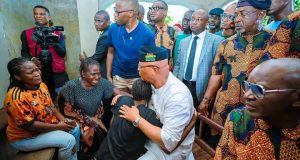 Gov Eno Visits Family Of Late Nollywood Make-Up Artist
